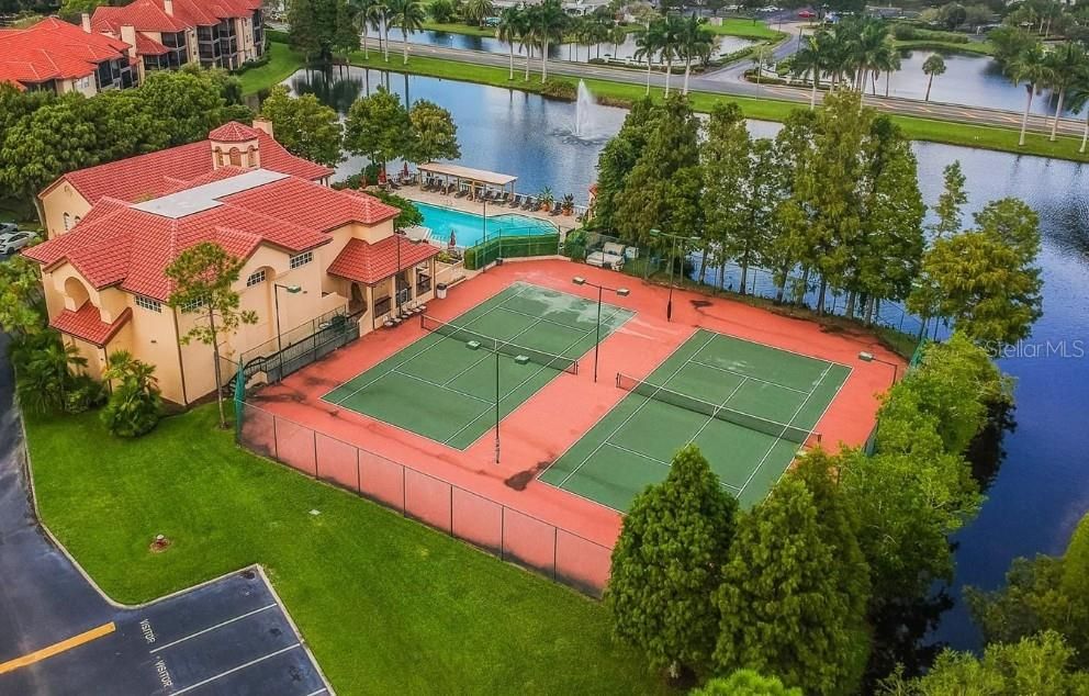 For Sale: $169,900 (1 beds, 1 baths, 721 Square Feet)