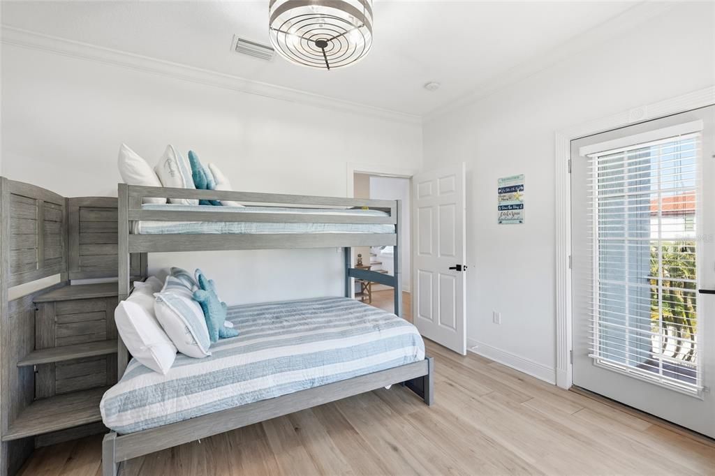 For Sale: $1,650,000 (4 beds, 4 baths, 3088 Square Feet)