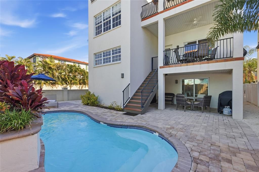 For Sale: $1,650,000 (4 beds, 4 baths, 3088 Square Feet)