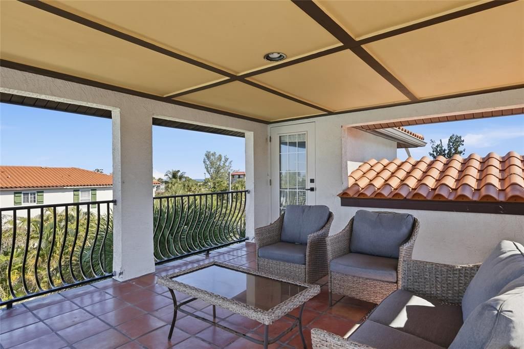 For Sale: $1,650,000 (4 beds, 4 baths, 3088 Square Feet)