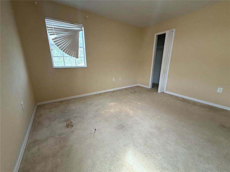 En Venta: $275,000 (4 camas, 2 baños, 2249 Pies cuadrados)