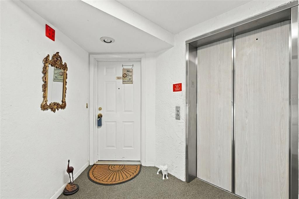 En Venta: $299,000 (2 camas, 2 baños, 1913 Pies cuadrados)