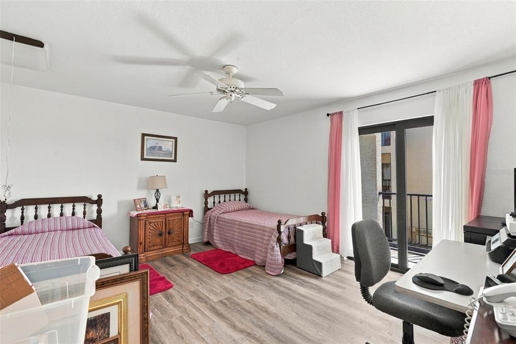 En Venta: $299,000 (2 camas, 2 baños, 1913 Pies cuadrados)