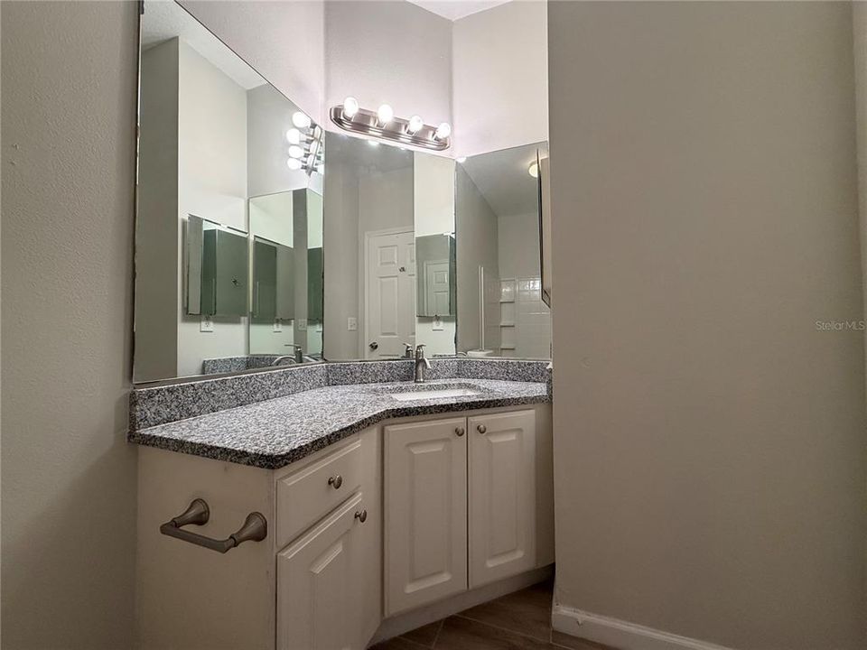 For Sale: $184,000 (2 beds, 2 baths, 1048 Square Feet)