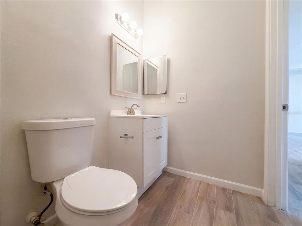 For Sale: $184,000 (2 beds, 2 baths, 1048 Square Feet)