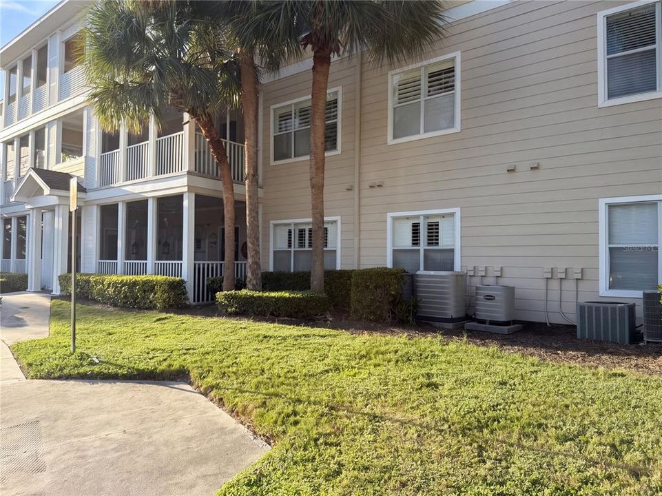 For Sale: $184,000 (2 beds, 2 baths, 1048 Square Feet)