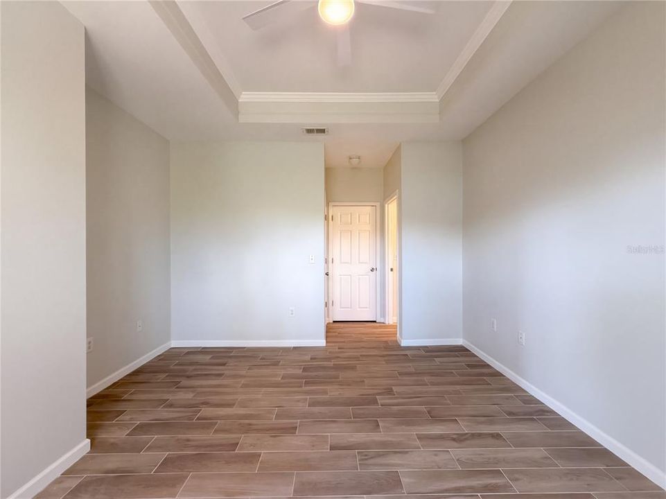 For Sale: $184,000 (2 beds, 2 baths, 1048 Square Feet)
