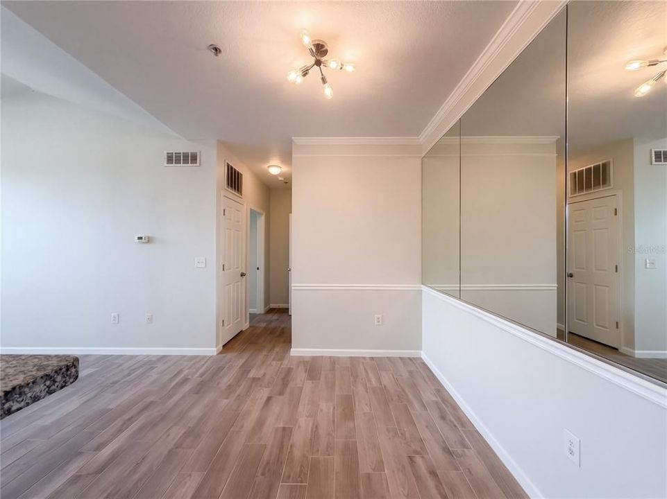 For Sale: $184,000 (2 beds, 2 baths, 1048 Square Feet)