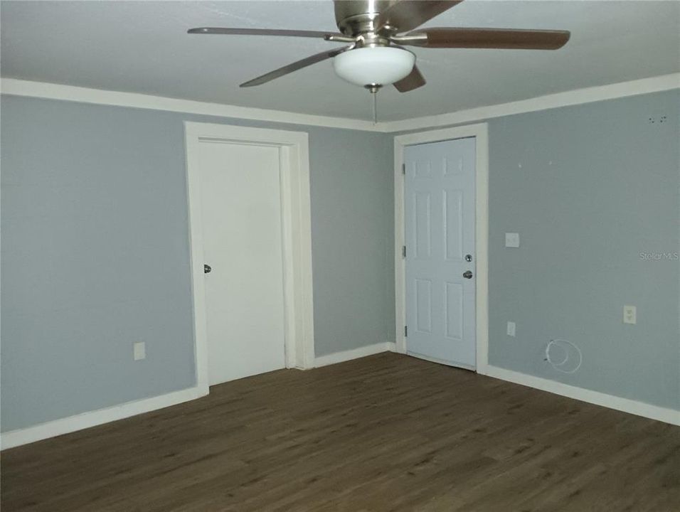 В аренду: $900 (1 спален, 1 ванн, 650 Квадратных фут)