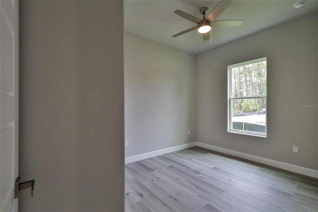 For Sale: $585,000 (6 beds, 0 baths, 3150 Square Feet)