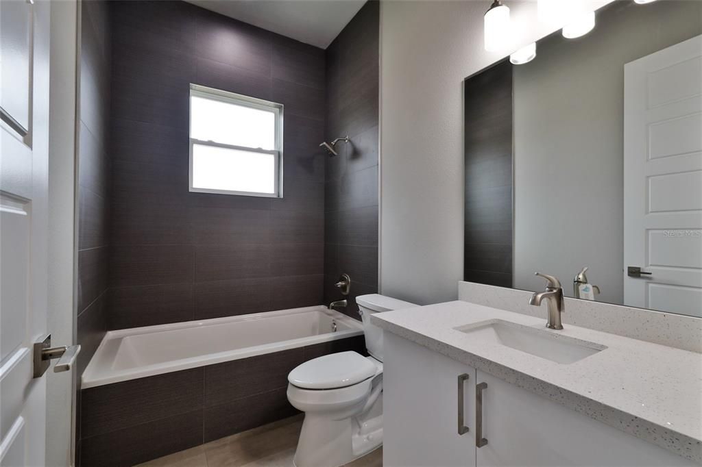 For Sale: $585,000 (6 beds, 0 baths, 3150 Square Feet)