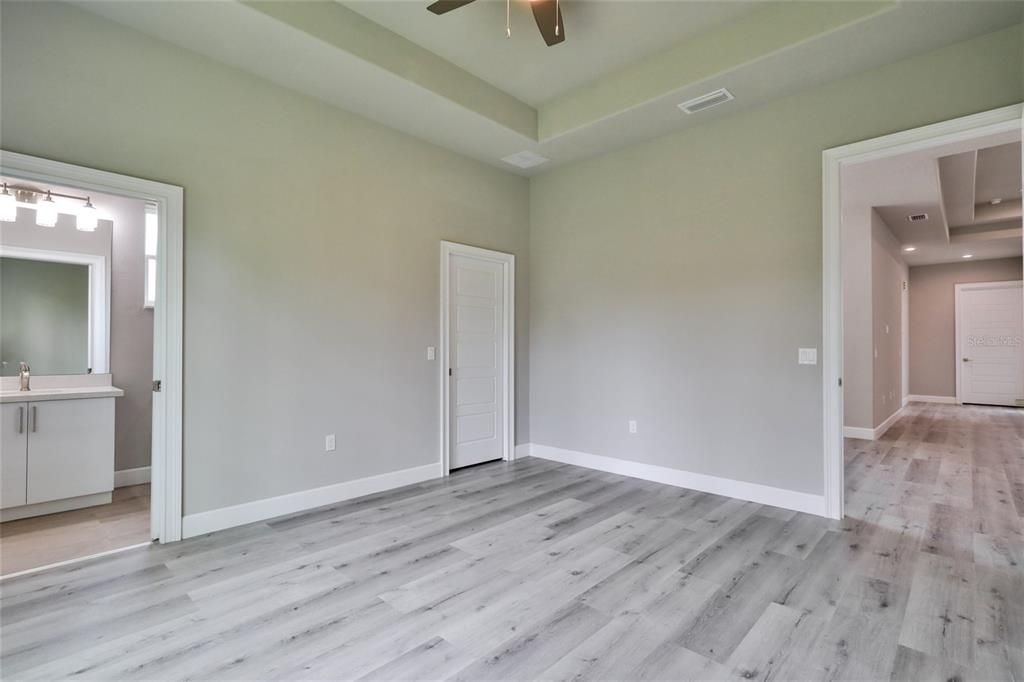 For Sale: $585,000 (6 beds, 0 baths, 3150 Square Feet)