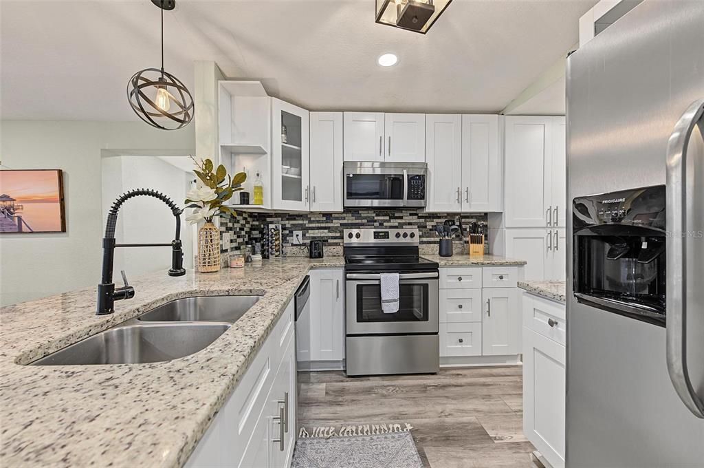 En Venta: $469,000 (4 camas, 2 baños, 1518 Pies cuadrados)