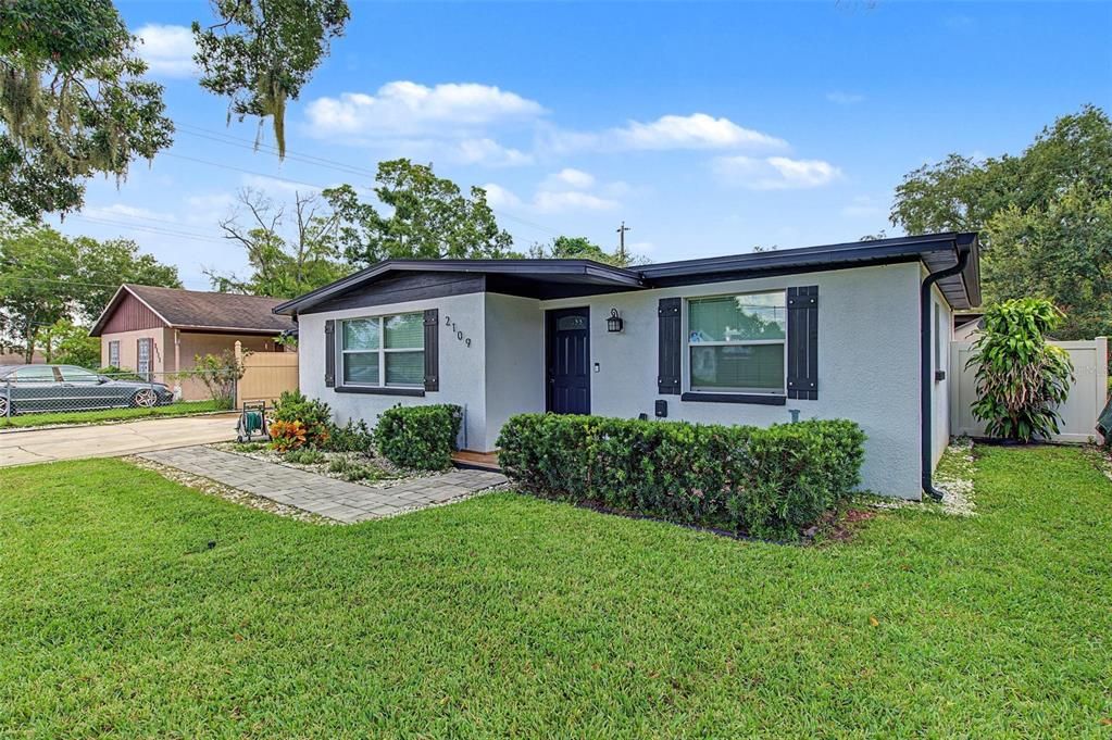 En Venta: $469,000 (4 camas, 2 baños, 1518 Pies cuadrados)