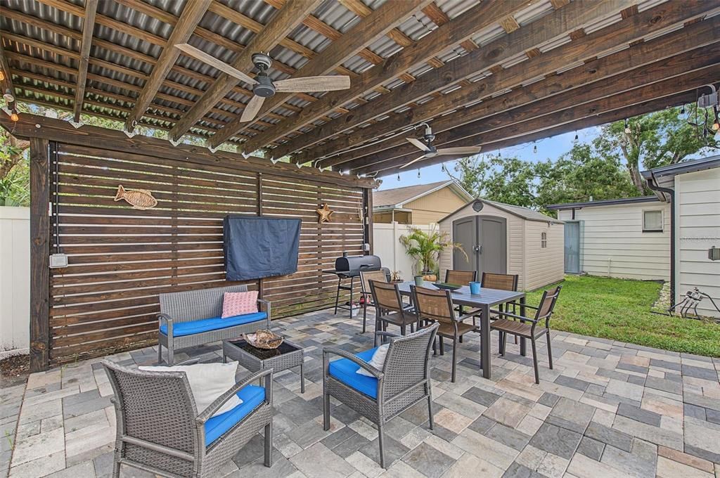 En Venta: $469,000 (4 camas, 2 baños, 1518 Pies cuadrados)