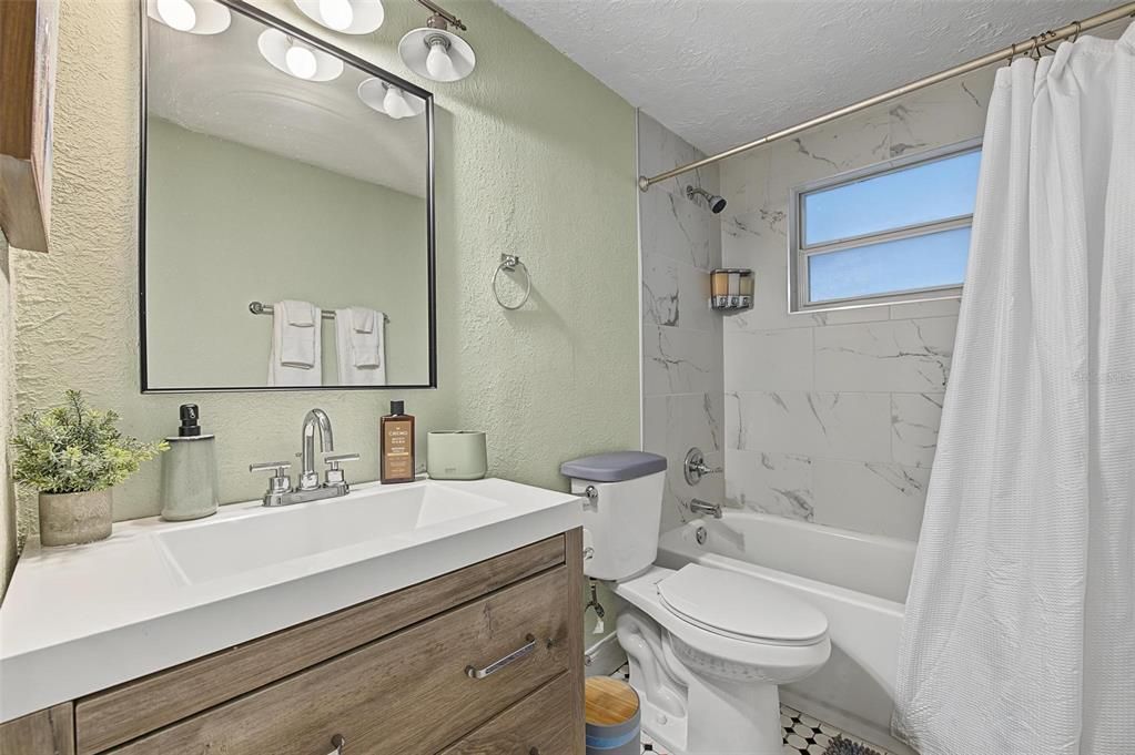 En Venta: $469,000 (4 camas, 2 baños, 1518 Pies cuadrados)