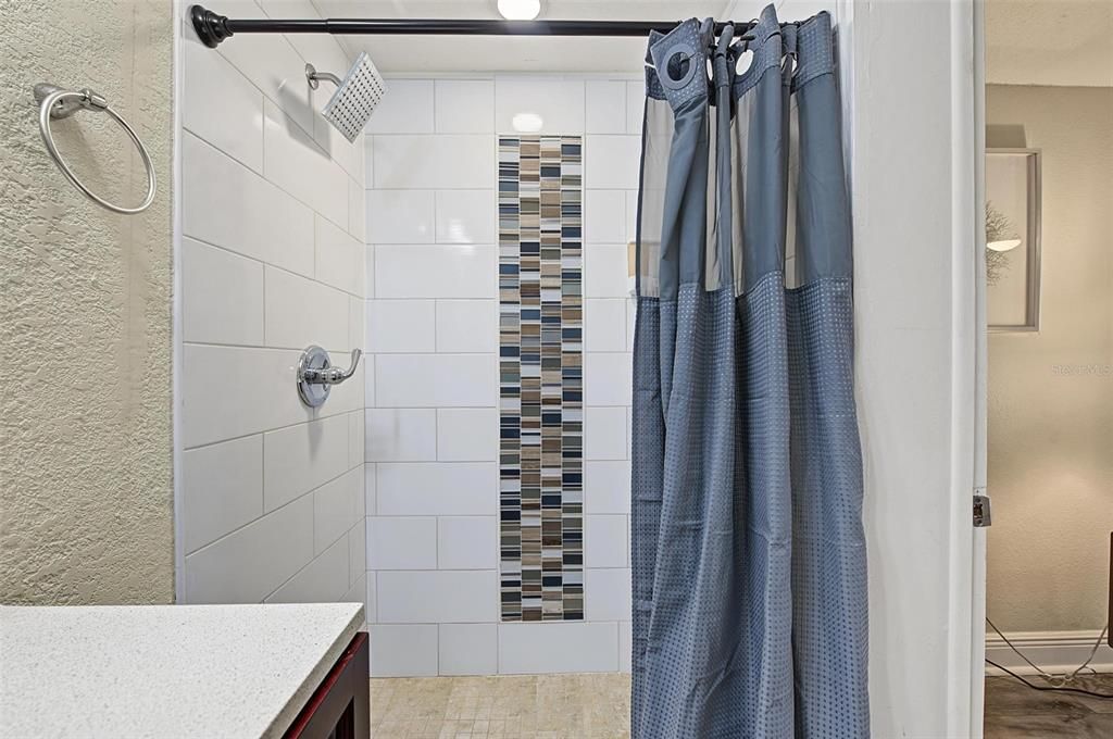 En Venta: $469,000 (4 camas, 2 baños, 1518 Pies cuadrados)