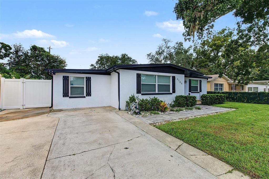 En Venta: $469,000 (4 camas, 2 baños, 1518 Pies cuadrados)