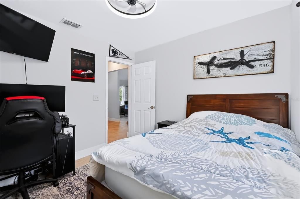 For Sale: $334,900 (3 beds, 2 baths, 1721 Square Feet)