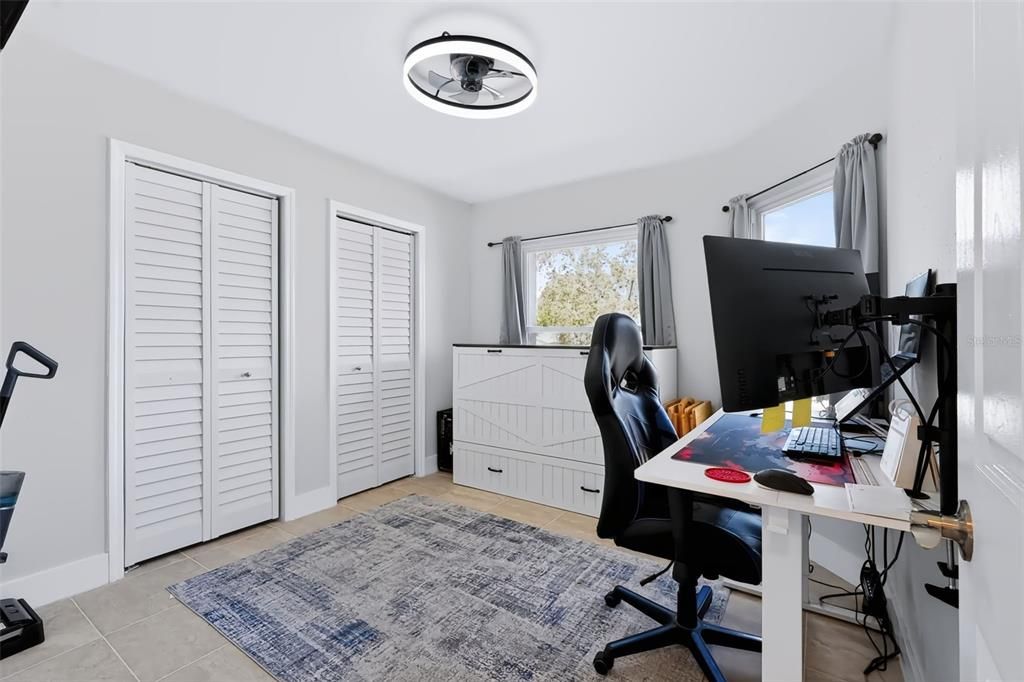 For Sale: $334,900 (3 beds, 2 baths, 1721 Square Feet)