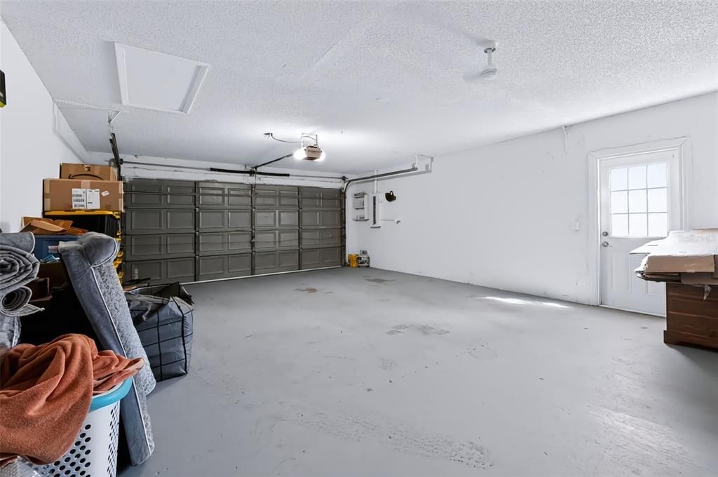 For Sale: $334,900 (3 beds, 2 baths, 1721 Square Feet)
