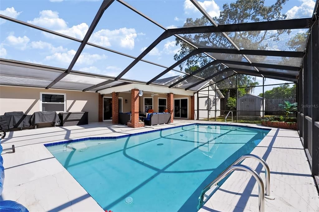For Sale: $334,900 (3 beds, 2 baths, 1721 Square Feet)