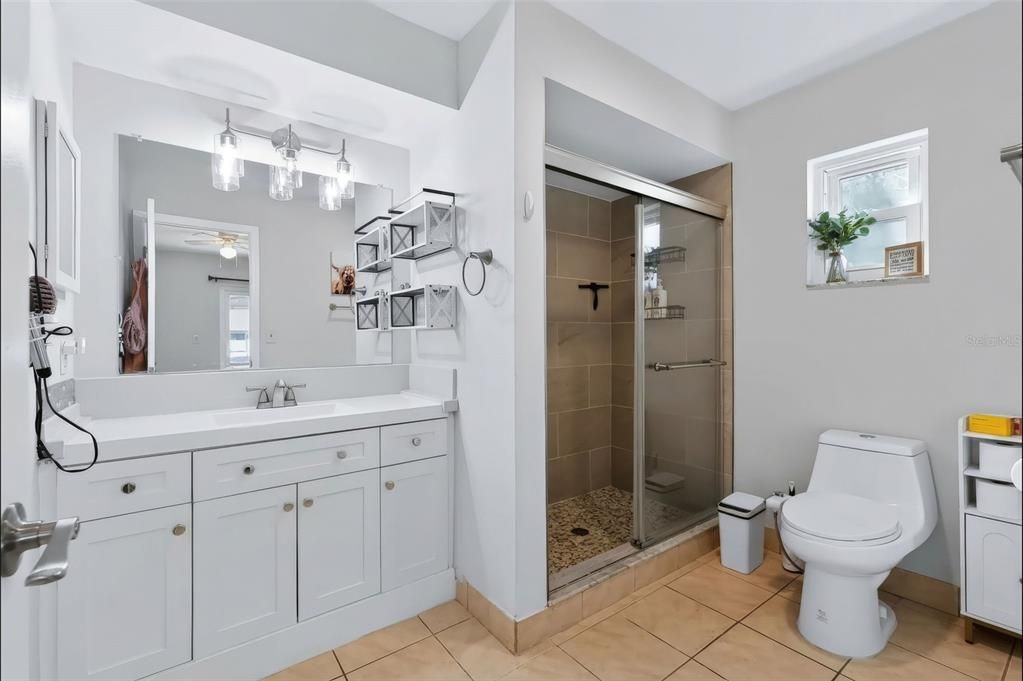 For Sale: $334,900 (3 beds, 2 baths, 1721 Square Feet)