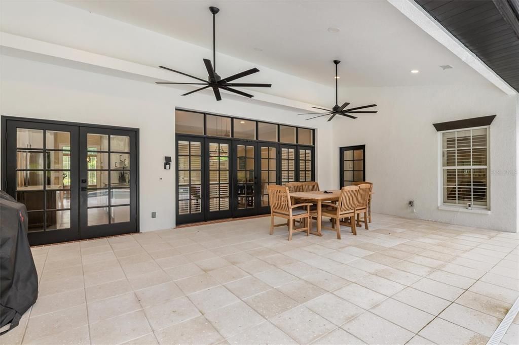 For Sale: $797,000 (3 beds, 2 baths, 2683 Square Feet)