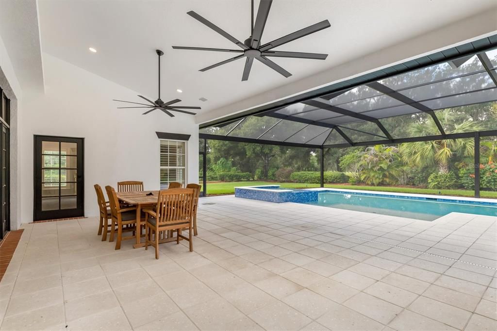 For Sale: $797,000 (3 beds, 2 baths, 2683 Square Feet)
