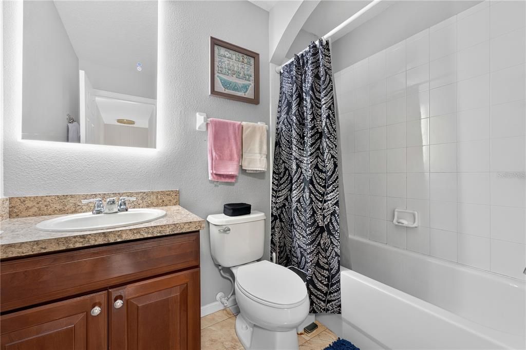 For Sale: $345,000 (3 beds, 2 baths, 1375 Square Feet)