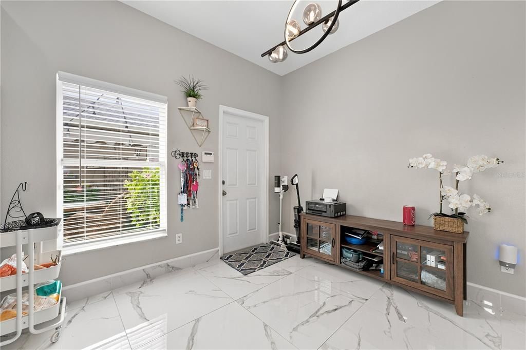 For Sale: $345,000 (3 beds, 2 baths, 1375 Square Feet)