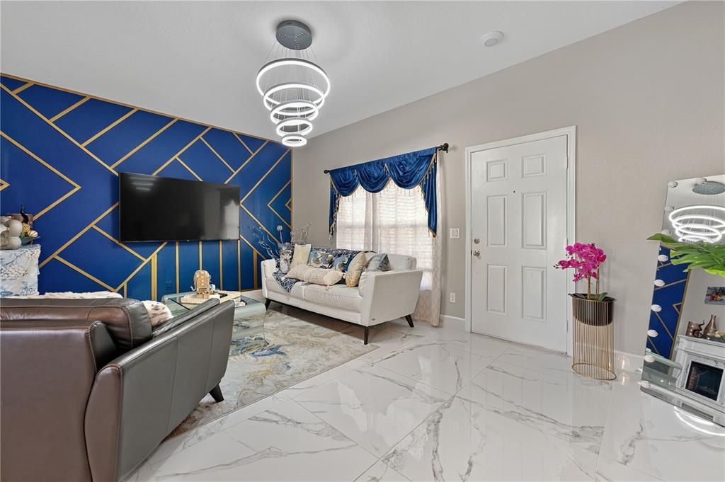 For Sale: $345,000 (3 beds, 2 baths, 1375 Square Feet)