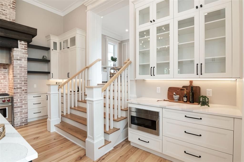 For Sale: $3,850,000 (5 beds, 5 baths, 7438 Square Feet)