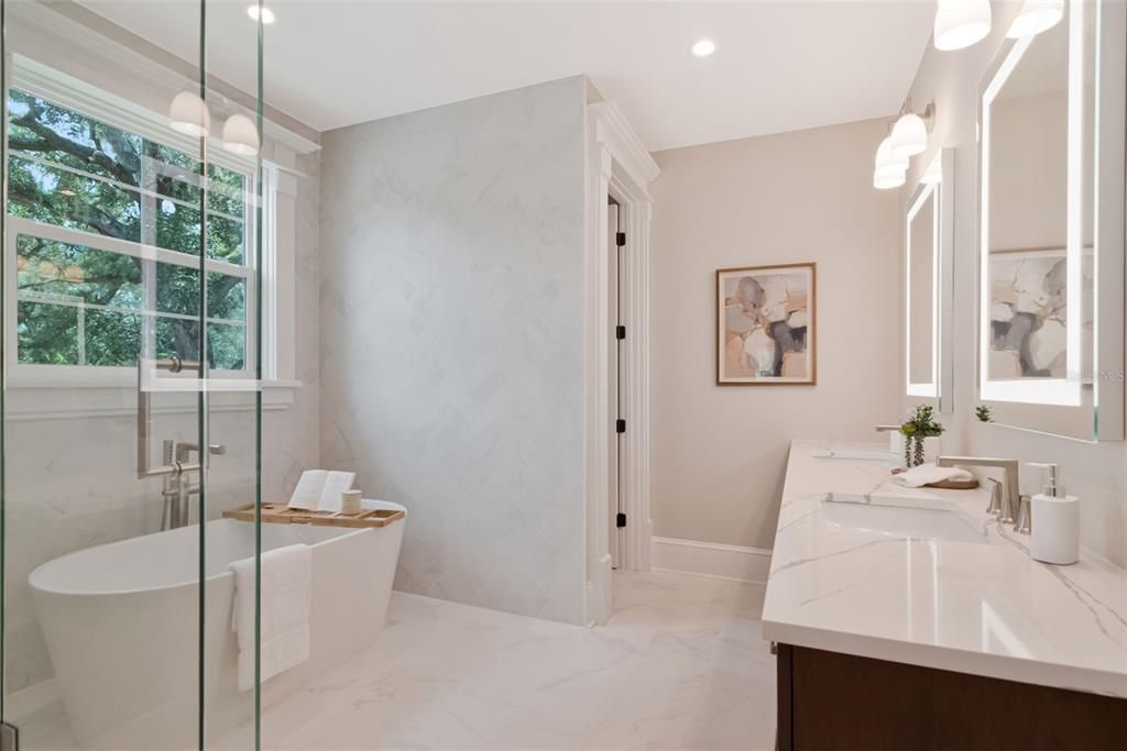 For Sale: $3,850,000 (5 beds, 5 baths, 7438 Square Feet)