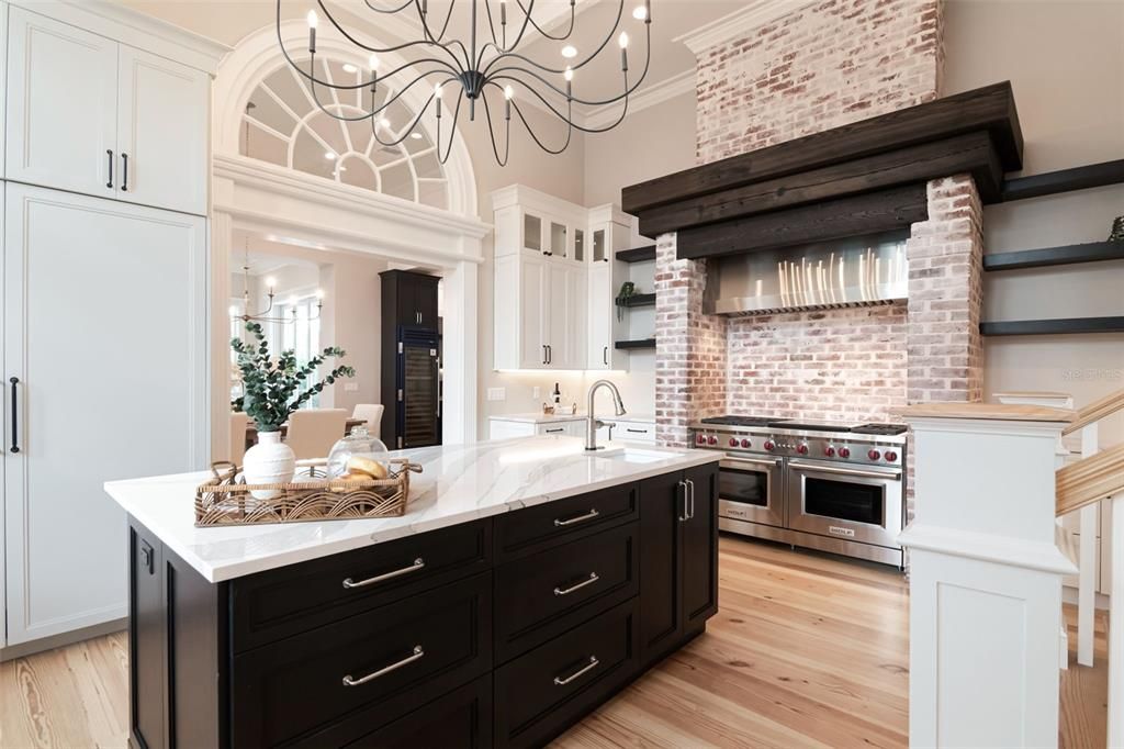 For Sale: $3,850,000 (5 beds, 5 baths, 7438 Square Feet)