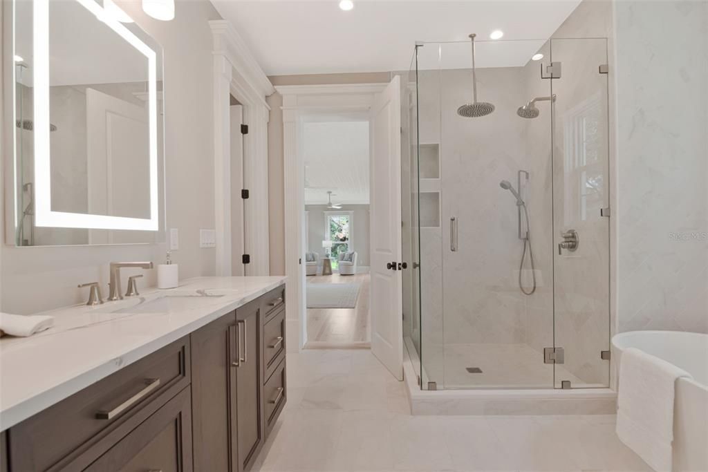 For Sale: $3,850,000 (5 beds, 5 baths, 7438 Square Feet)
