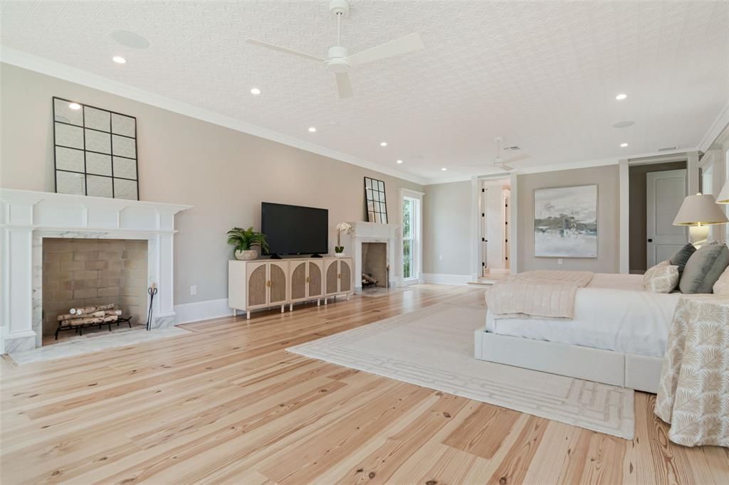 For Sale: $3,850,000 (5 beds, 5 baths, 7438 Square Feet)