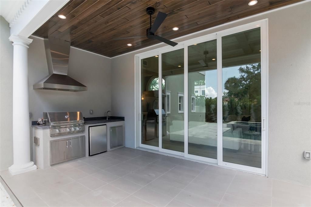 For Sale: $3,850,000 (5 beds, 5 baths, 7438 Square Feet)