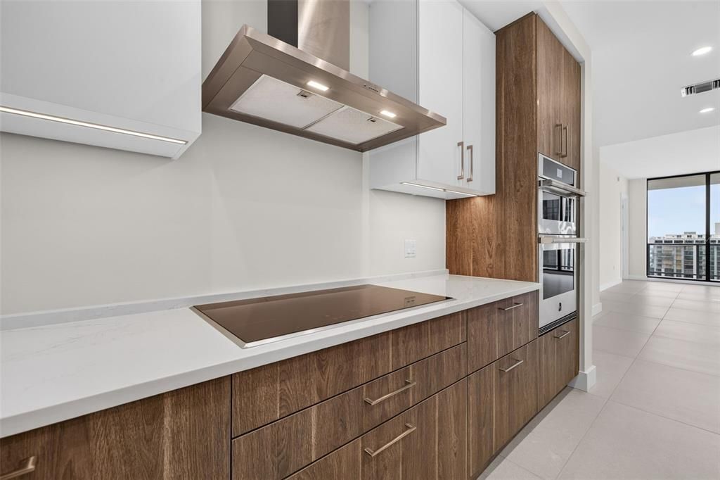 For Sale: $1,950,000 (2 beds, 3 baths, 1935 Square Feet)