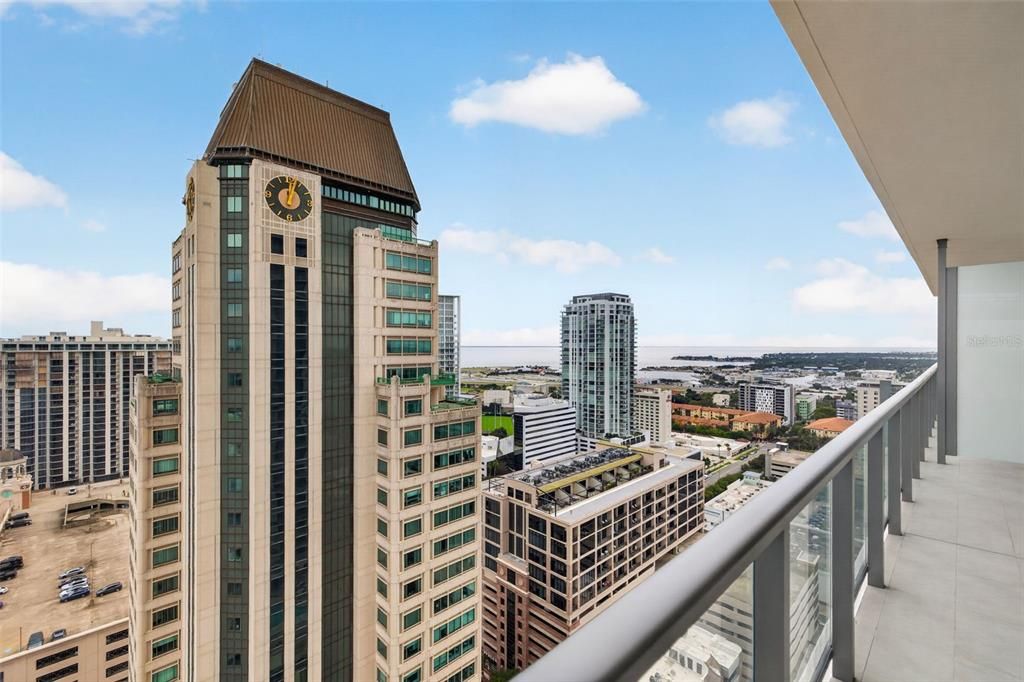 For Sale: $1,950,000 (2 beds, 3 baths, 1935 Square Feet)