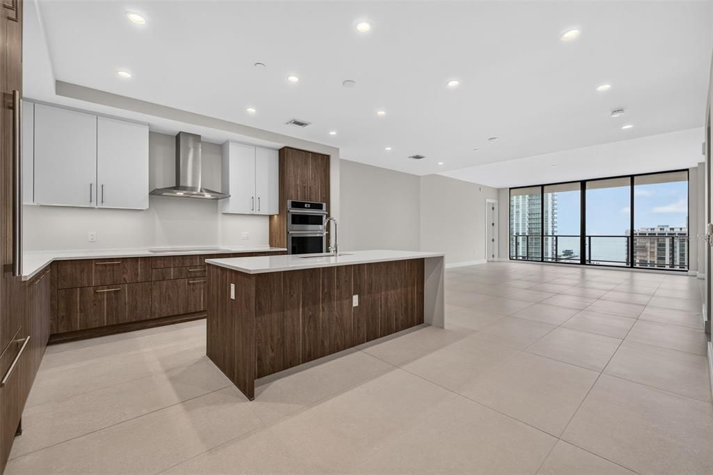 For Sale: $1,950,000 (2 beds, 3 baths, 1935 Square Feet)