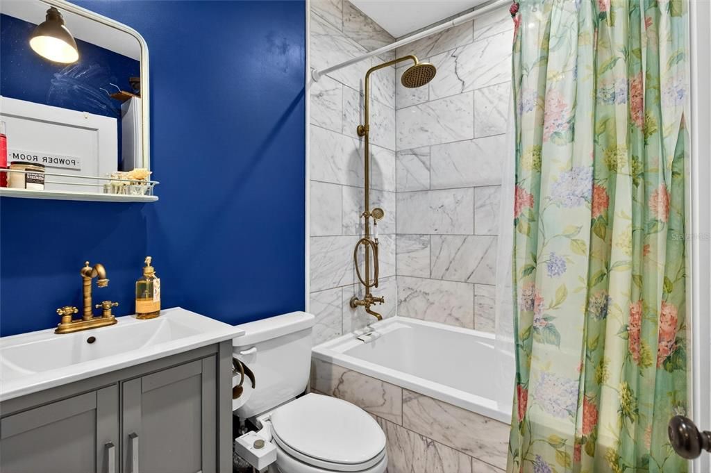 For Sale: $375,000 (3 beds, 2 baths, 1491 Square Feet)