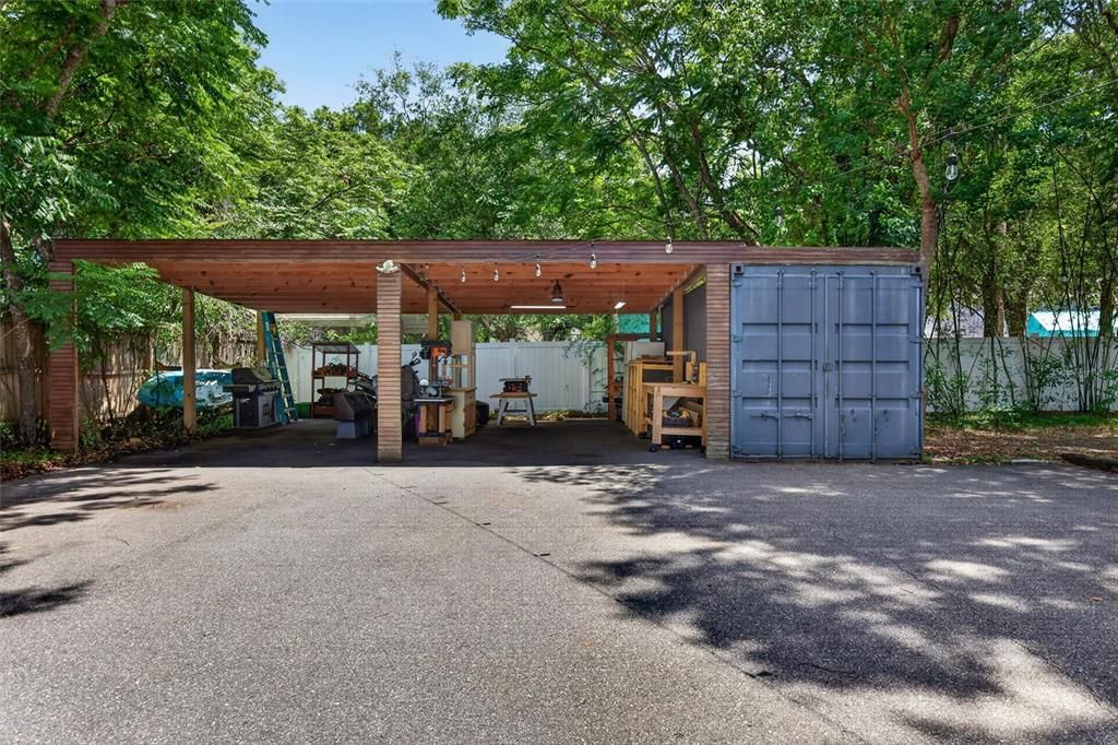 For Sale: $375,000 (3 beds, 2 baths, 1491 Square Feet)