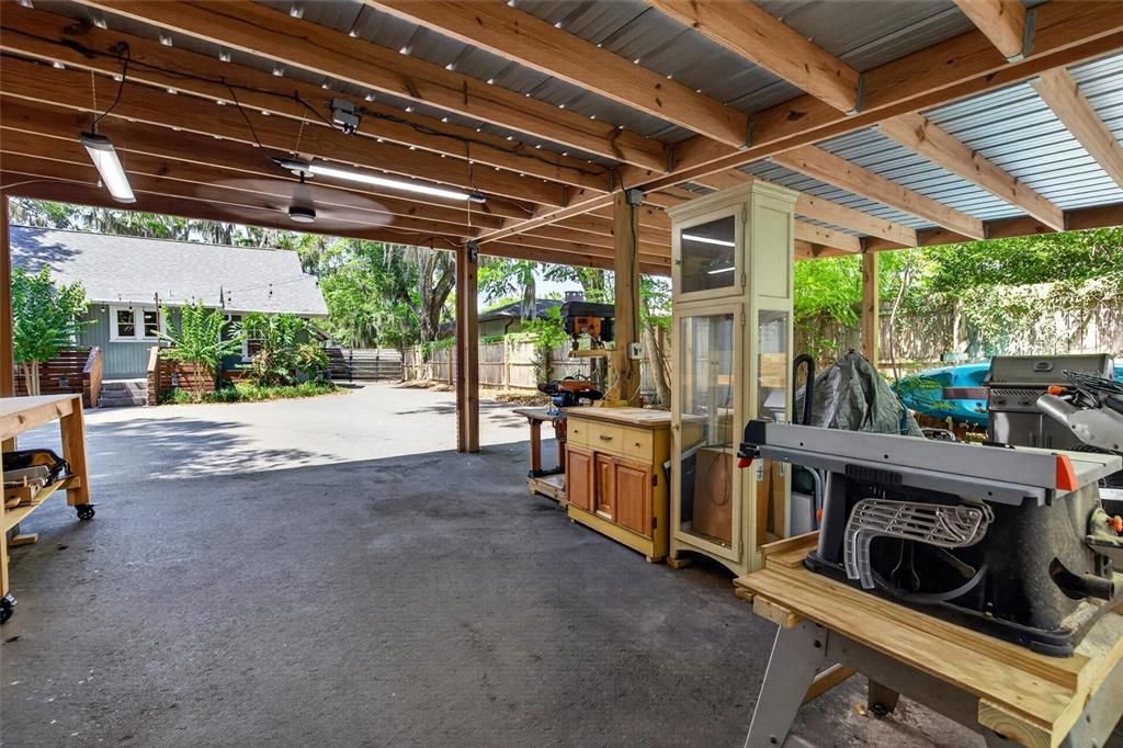 For Sale: $375,000 (3 beds, 2 baths, 1491 Square Feet)