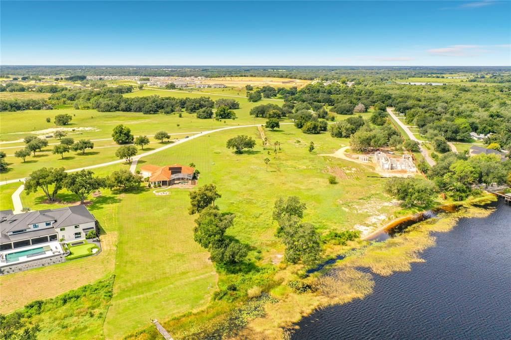 En Venta: $600,000 (2.93 acres)