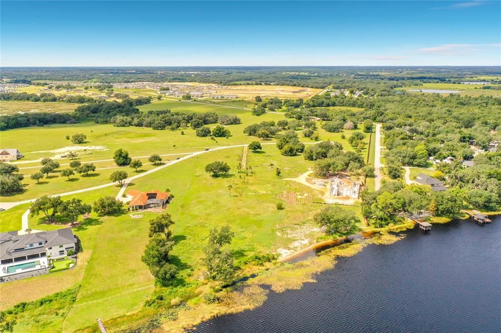 En Venta: $600,000 (2.93 acres)
