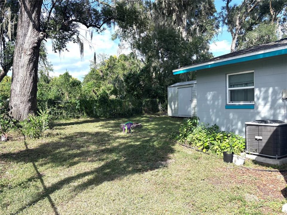 For Sale: $244,900 (3 beds, 2 baths, 1084 Square Feet)