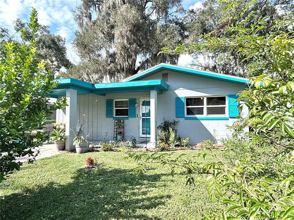 For Sale: $244,900 (3 beds, 2 baths, 1084 Square Feet)