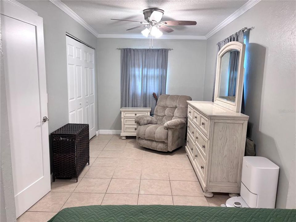 For Sale: $244,900 (3 beds, 2 baths, 1084 Square Feet)