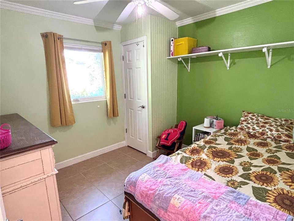 For Sale: $244,900 (3 beds, 2 baths, 1084 Square Feet)